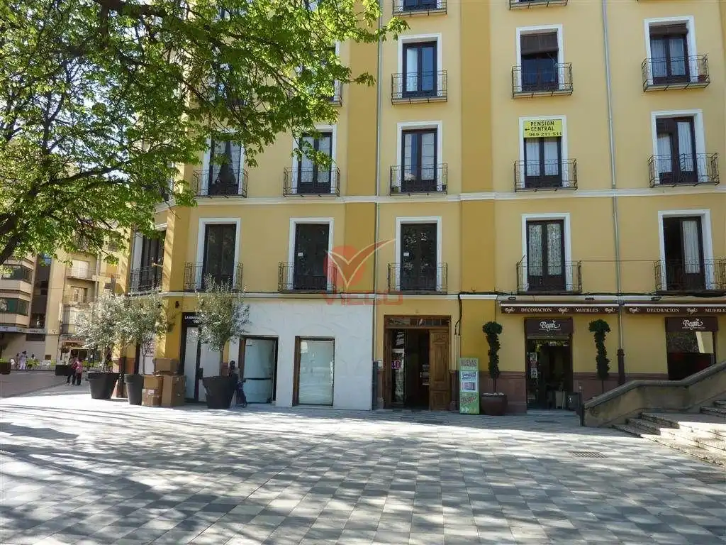 Local comercial en venda a EDIFICIO CABALLER (SAN ESTEBAN)