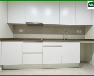 Kitchen of Flat for sale in  Barcelona Capital  with Air Conditioner, Heating and Parquet flooring