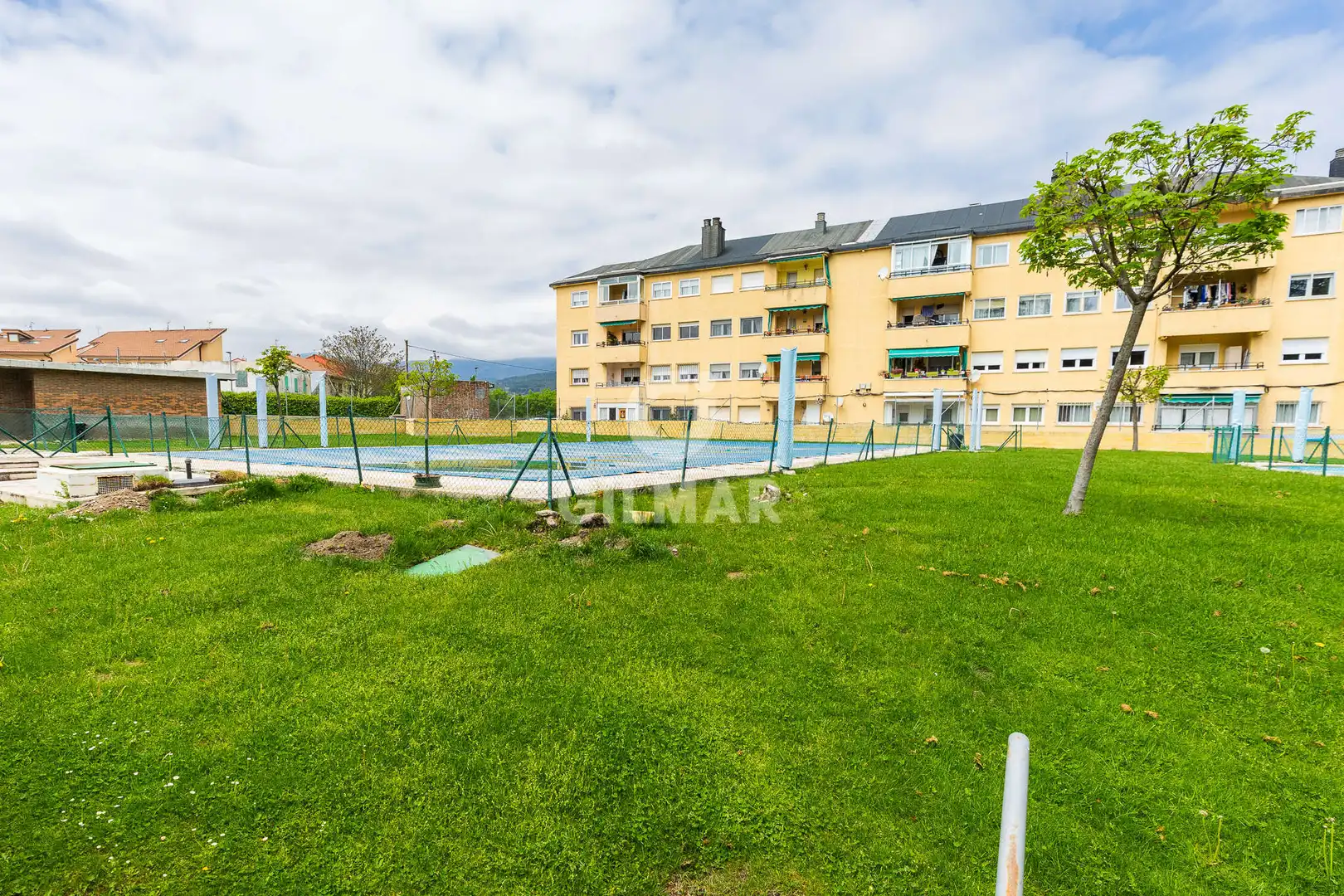 Piscina de Piso en venta en Guadarrama con Calefacción, Jardín privado y Piscina
