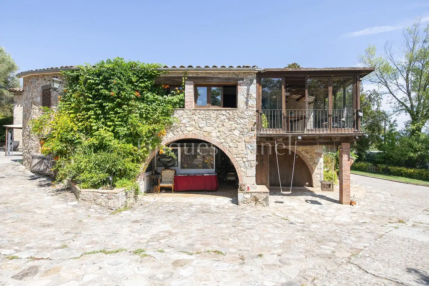 Vista exterior de Finca rústica en venda en La Cellera de Ter amb Calefacció, Jardí privat i Terrassa