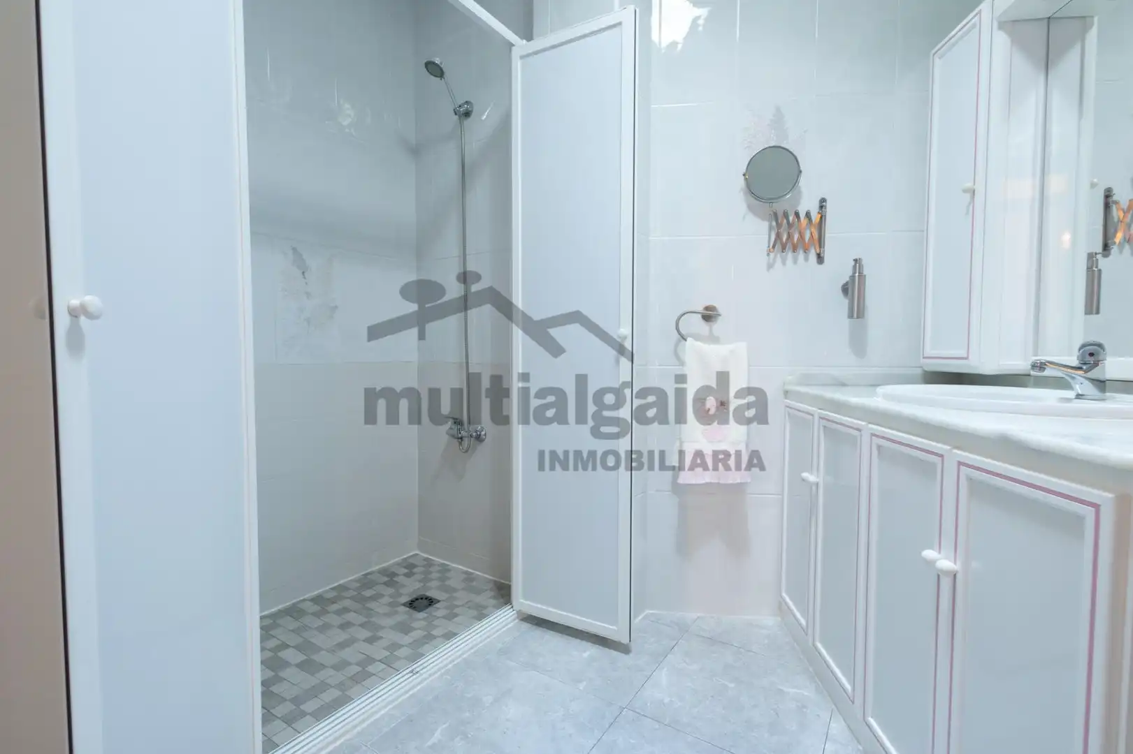 Baño de Casa o chalet en venta en Arcos de la Frontera con Aire acondicionado, Terraza y Trastero