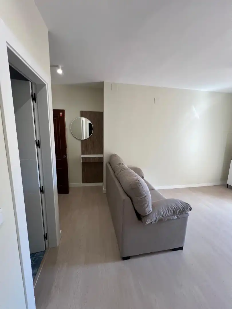 Wohnzimmer von Wohnung zur Miete in Jaén mit Klimaanlage, Möbliert und Ofen
