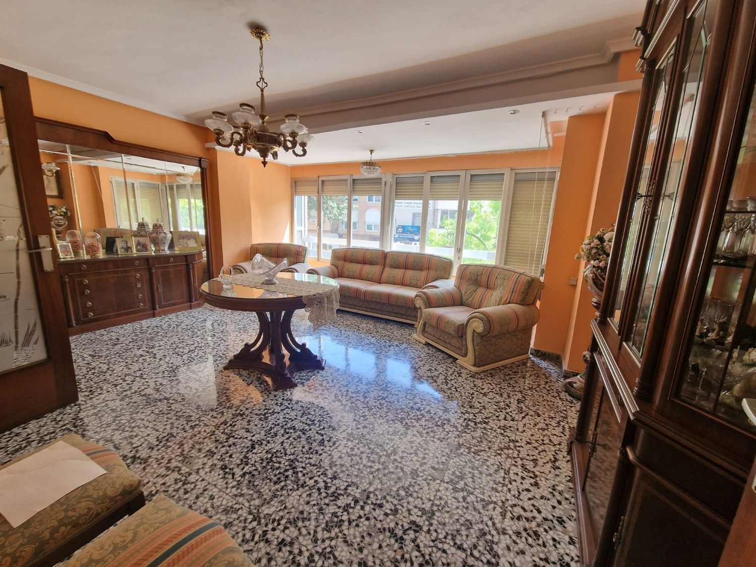 Living room of Flat for sale in Alberic  with Air Conditioner