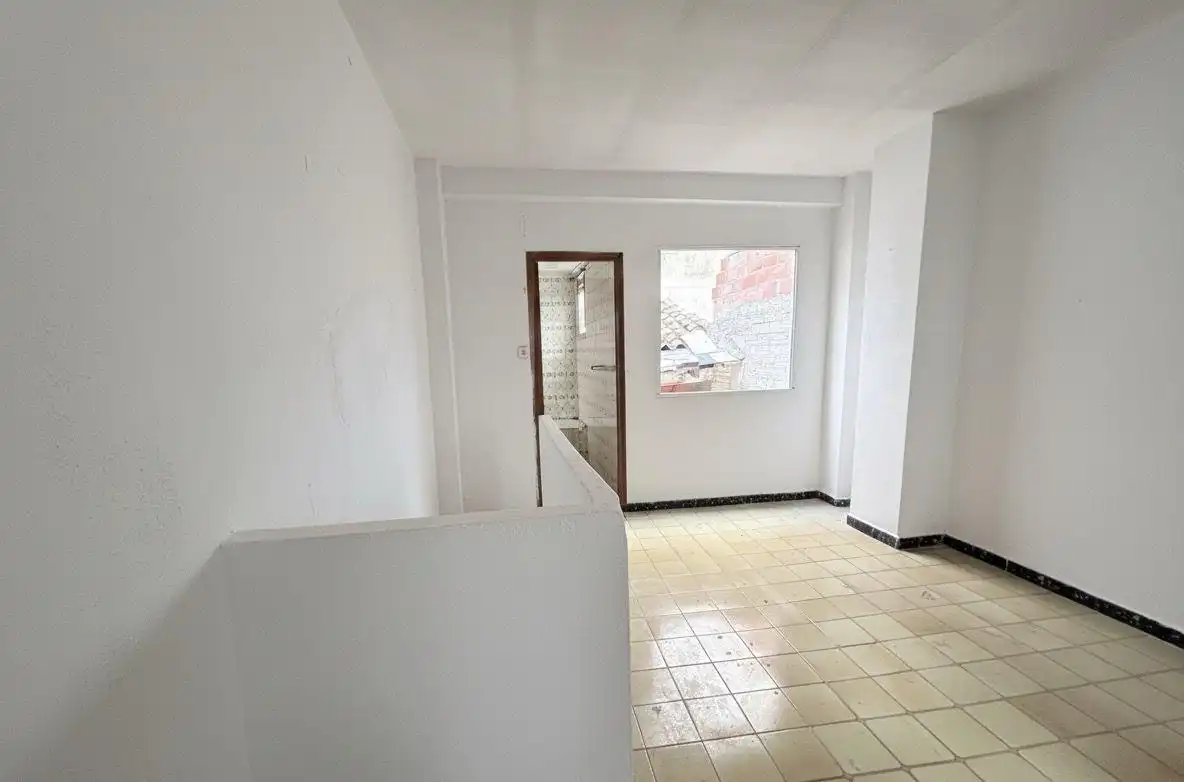 Casa adosada en venta en Alzira