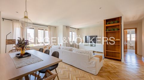 Foto 3 de Ático de alquiler en Costillares, Madrid Capital