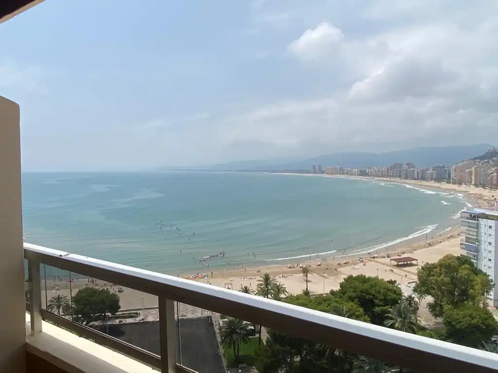 Appartement compact avec terrasse à louer à Carrer Ciutats Unides 2, imagen 2