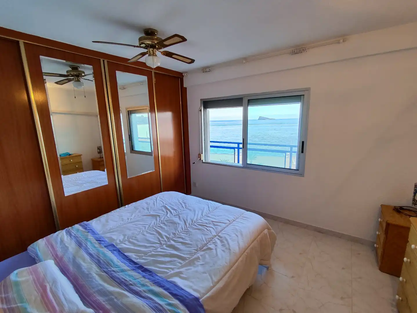 Habitación de Piso de alquiler en Benidorm con Amueblado y Lavadora