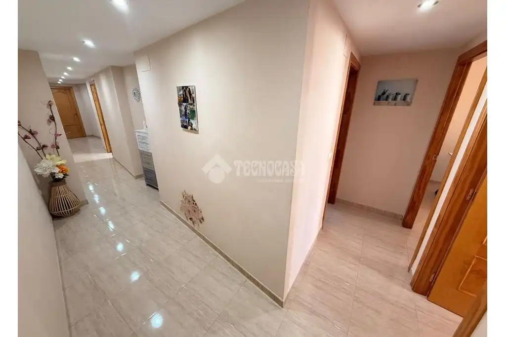 Piso con ascensor en venta en Martos, imagen 7