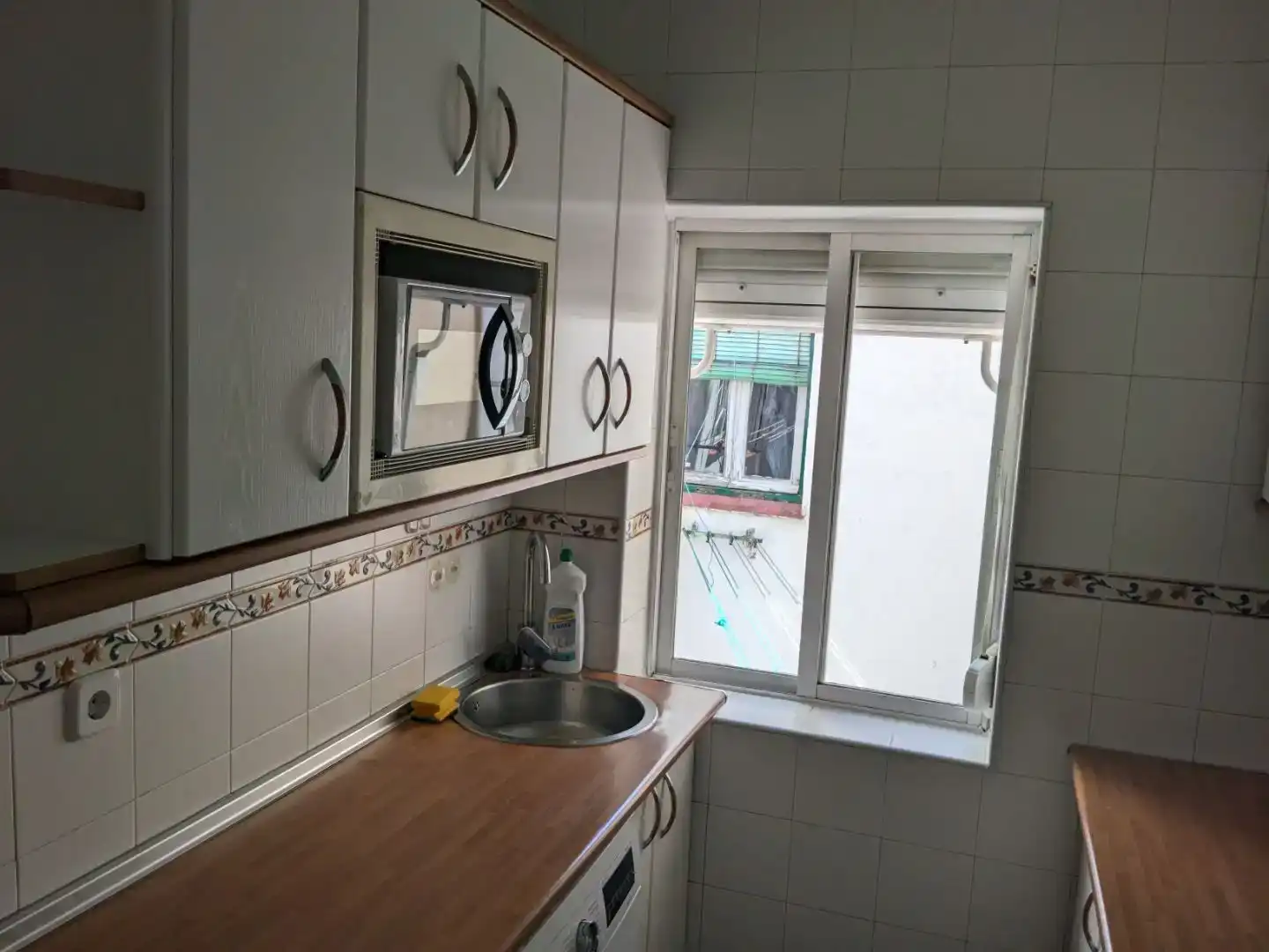 Küche von Wohnung zur Miete in  Madrid Capital mit Klimaanlage und Balkon