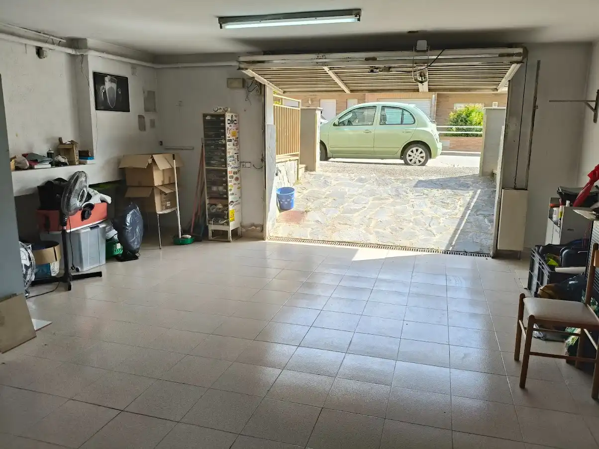 Houses for sale in Sils  with Air Conditioner, Heating and Private garden