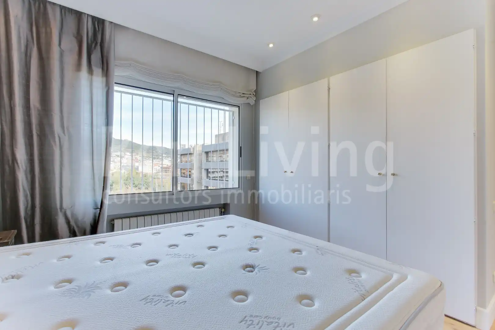 Flat for rent in Carrer de Josep Irla i Bosch, 6, Barri de les Corts