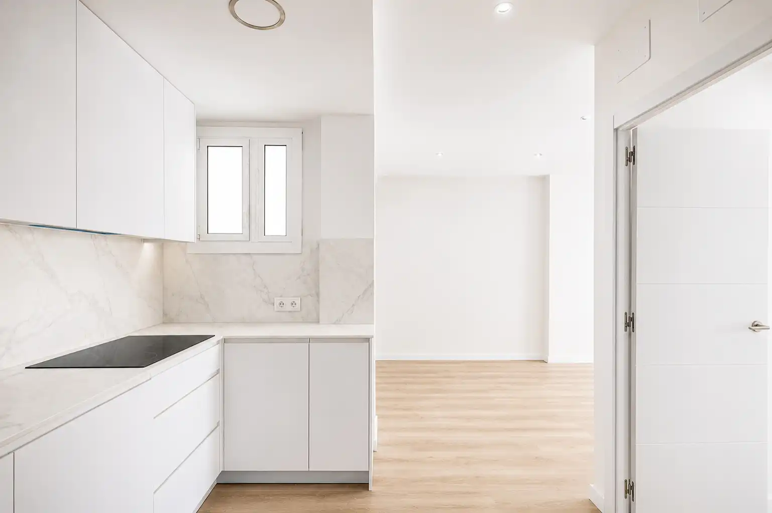 Cuina de Pis en venda en Barcelona amb Aire condicionat, Calefacció i Parquet