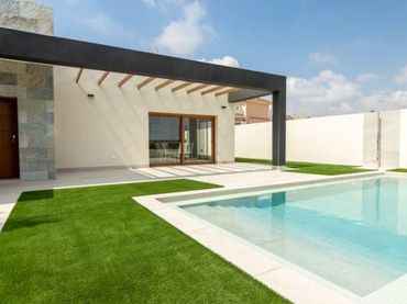 Chalet con balcón en venta en Los Balcones - Los Altos