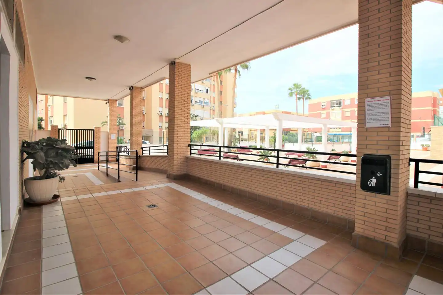 Flat for rent in Almería, Almería