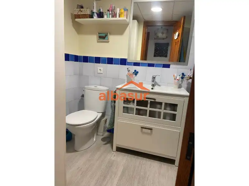 Bany de Dúplex en venda en Córdoba amb Aire condicionat, Calefacció i Parquet