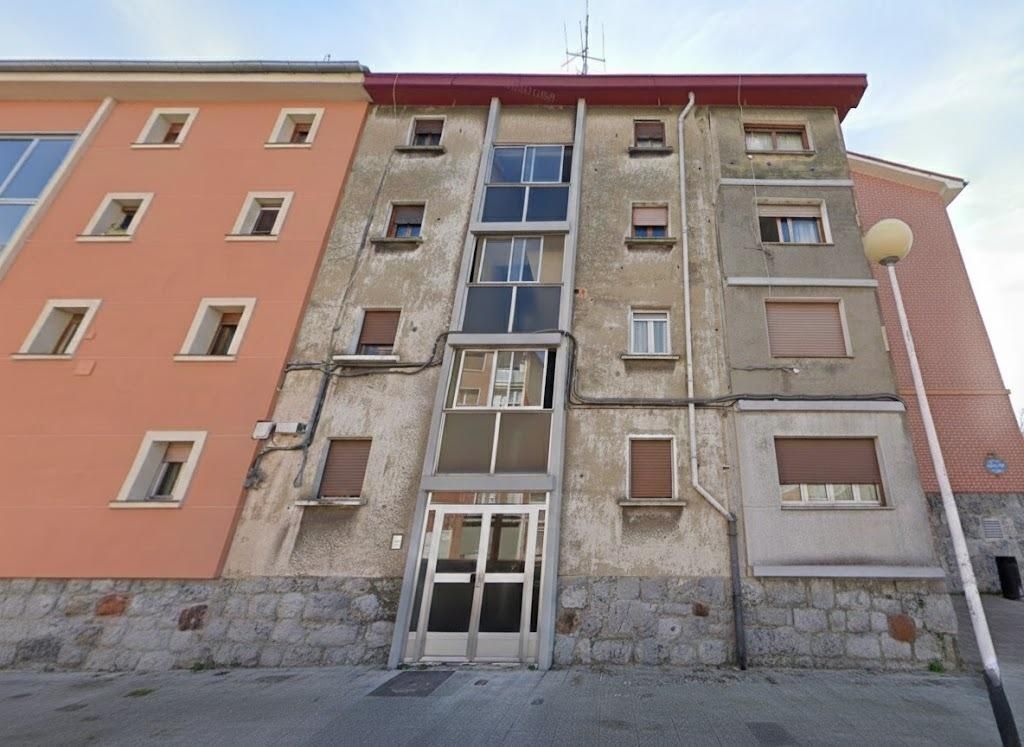 Exterior view of Planta baja for sale in Bilbao 