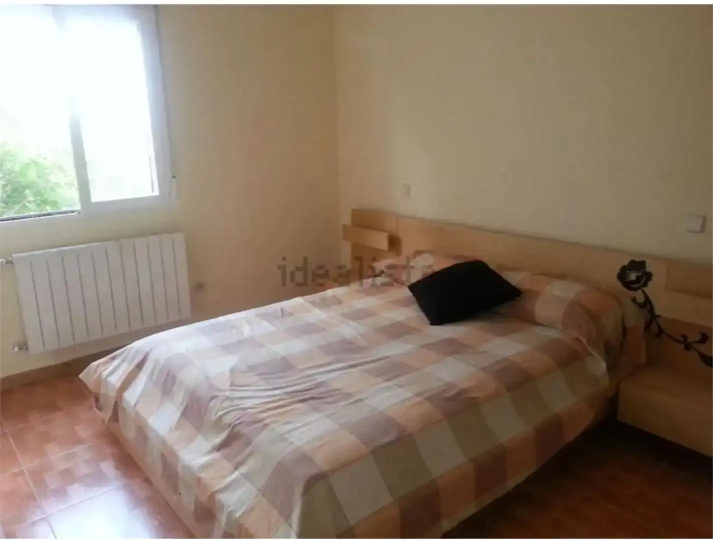 Dormitori de Casa o xalet en venda en Cabanillas de la Sierra amb Jardí privat, Piscina i Moblat