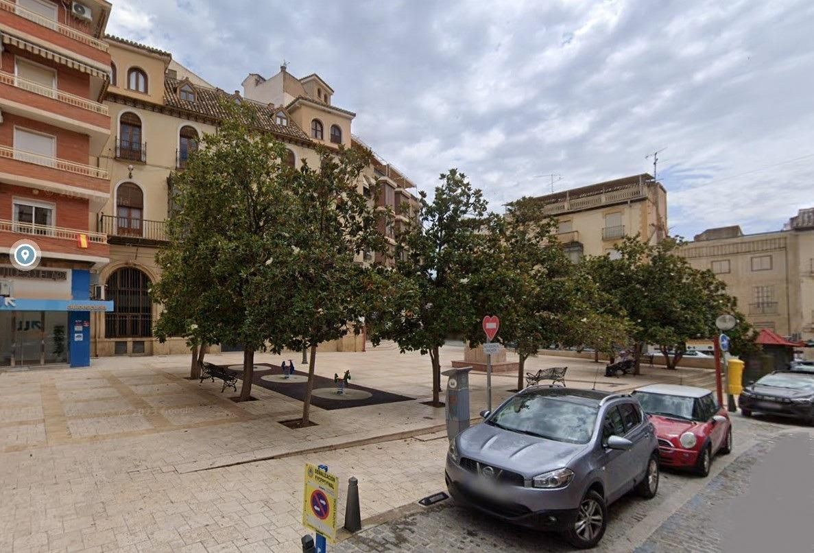 Vista exterior de Casa adosada en venda en Loja amb Jardí privat