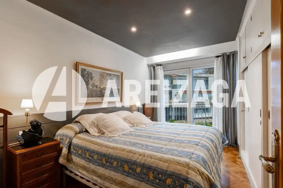 Schlafzimmer von Wohnung zum Verkauf in Donostia - San Sebastián  mit Heizung, Terrasse und Möbliert