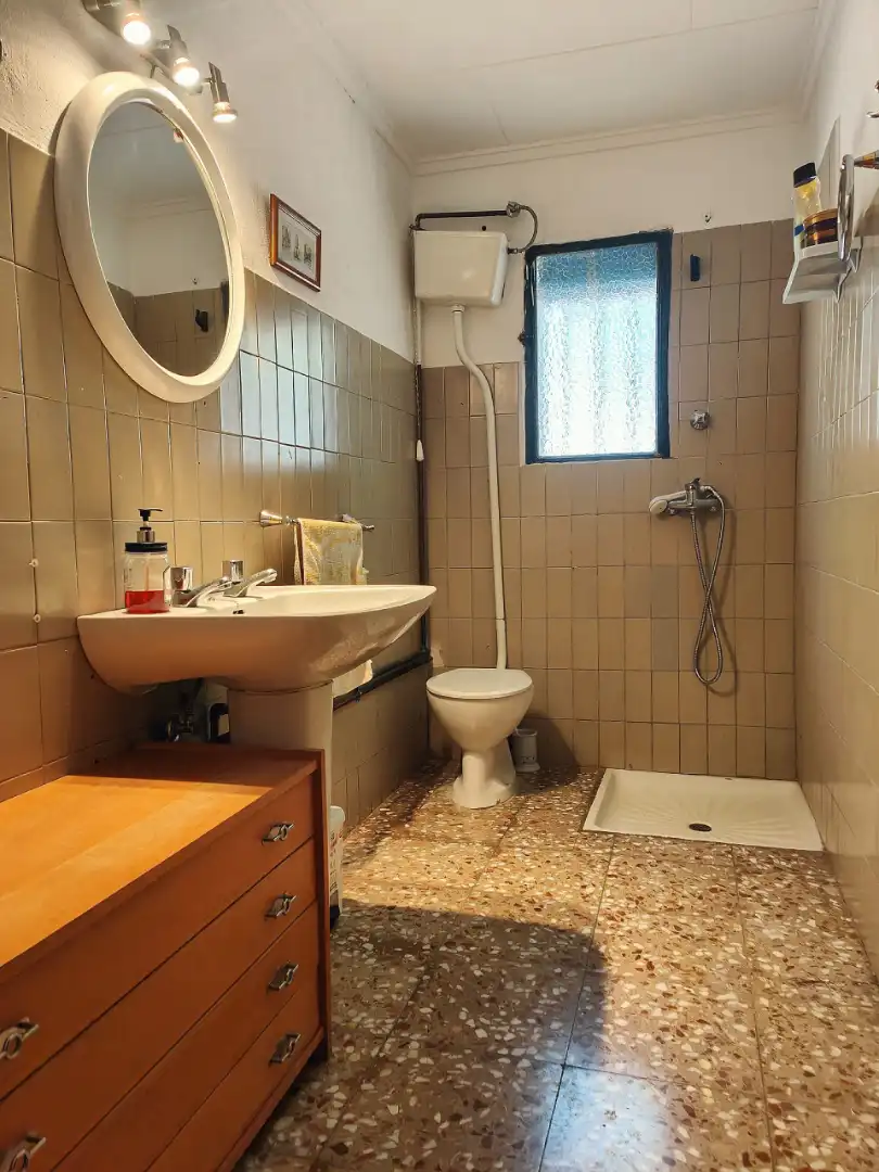 Bany de Casa o xalet en venda en Yecla amb Jardí privat, Terrassa i Piscina