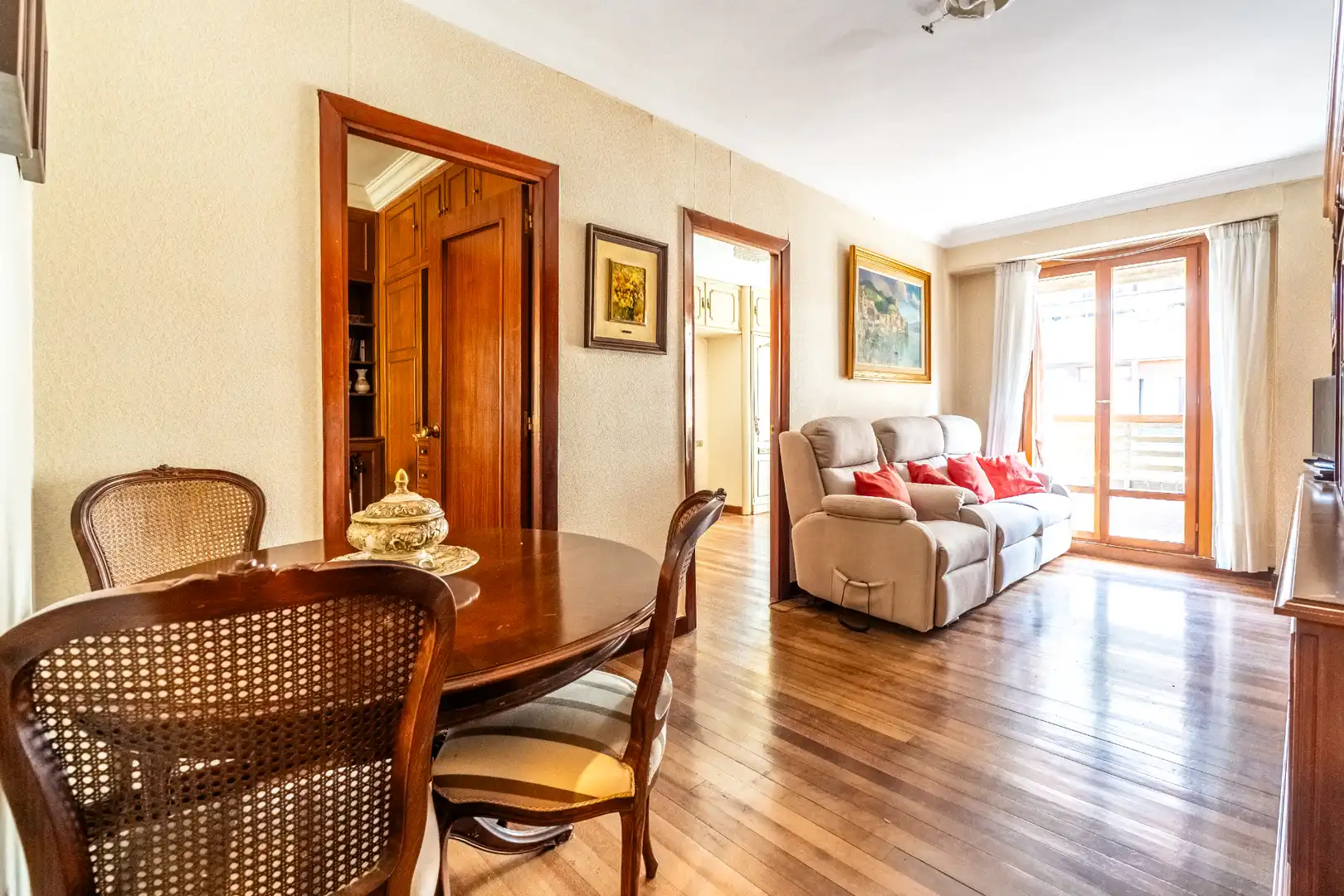 Sala de estar de Piso en venta en Donostia - San Sebastián  con Calefacción, Amueblado y Horno