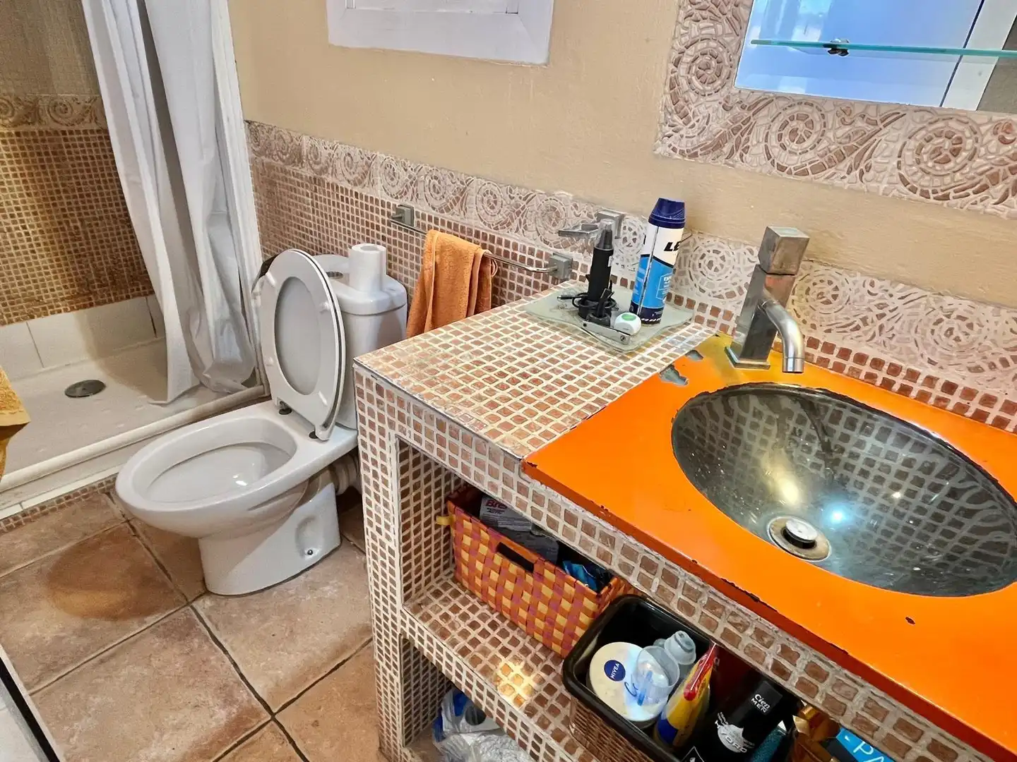 Bathroom of Attic for sale in Ripollet  with Air Conditioner, Heating and Balcony