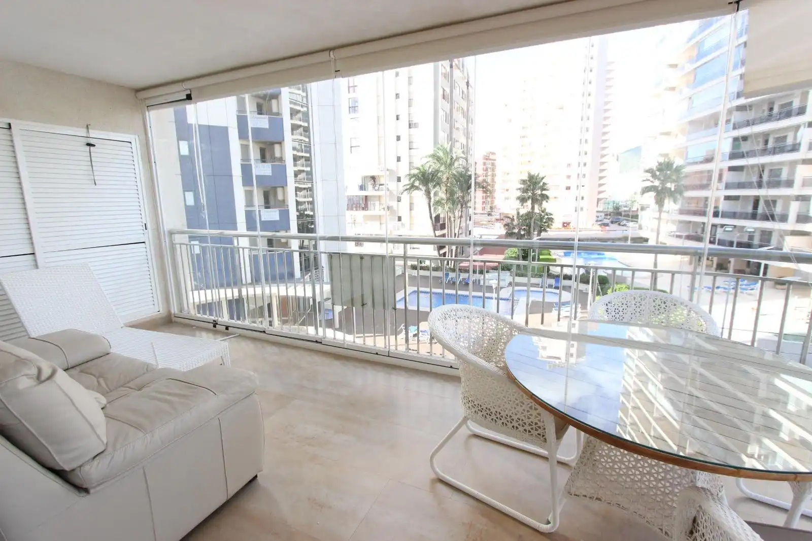 Appartement compact avec terrasse à vendre à Playa Arenal - Bol