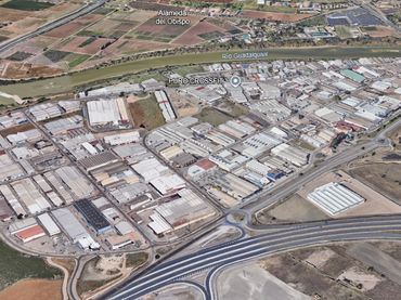 Industrial building for sale in Sur