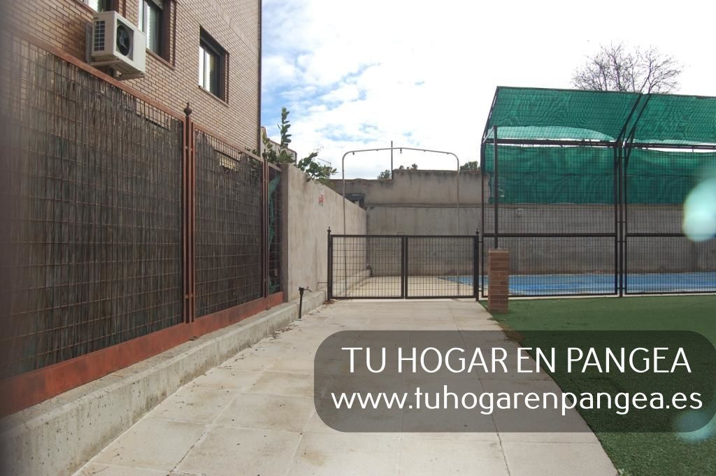 Garden of Flat for sale in Casarrubios del Monte  with Air Conditioner and Community pool