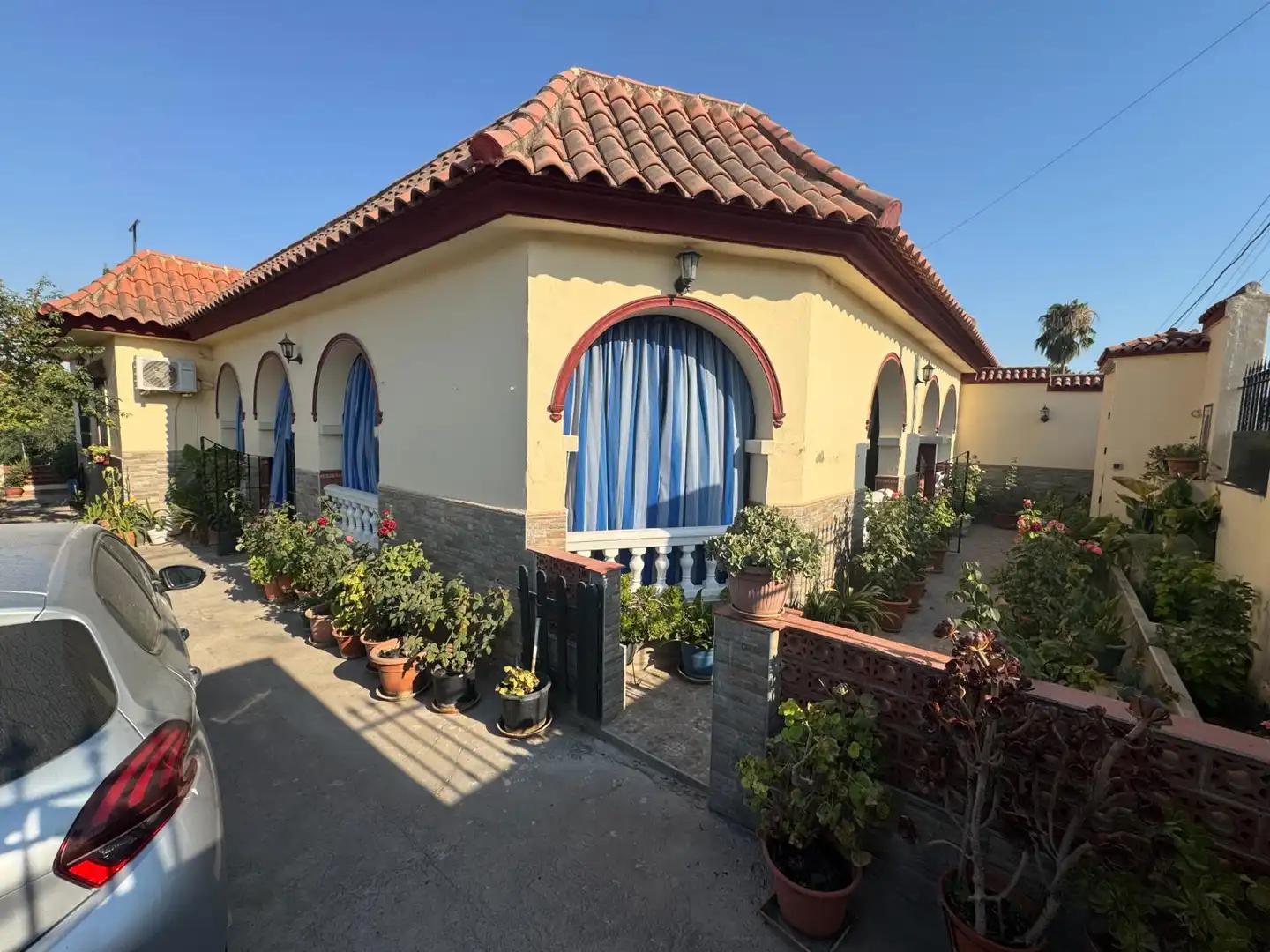 Vista exterior de Finca rústica en venta en Dos Hermanas