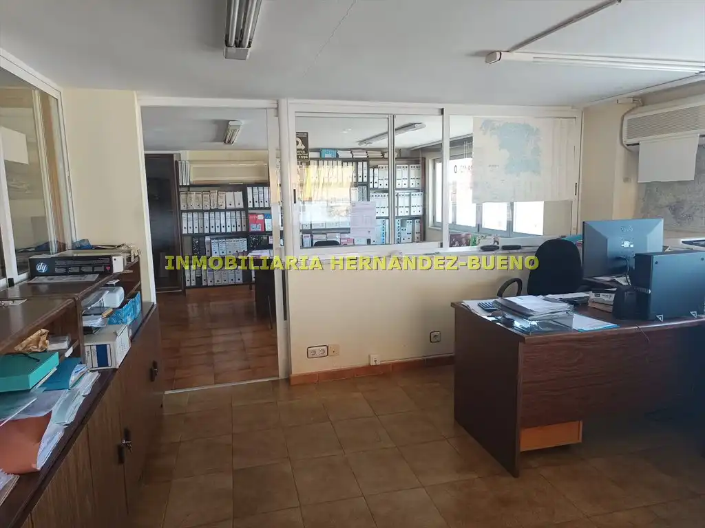 Büro zur Miete in Salamanca mit Klimaanlage, Heizung und Möbliert