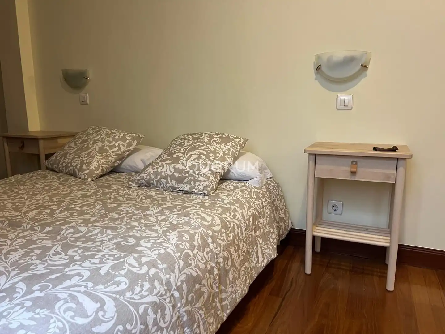 Wohnung zur Miete in Calle General Concha, Alhóndiga
