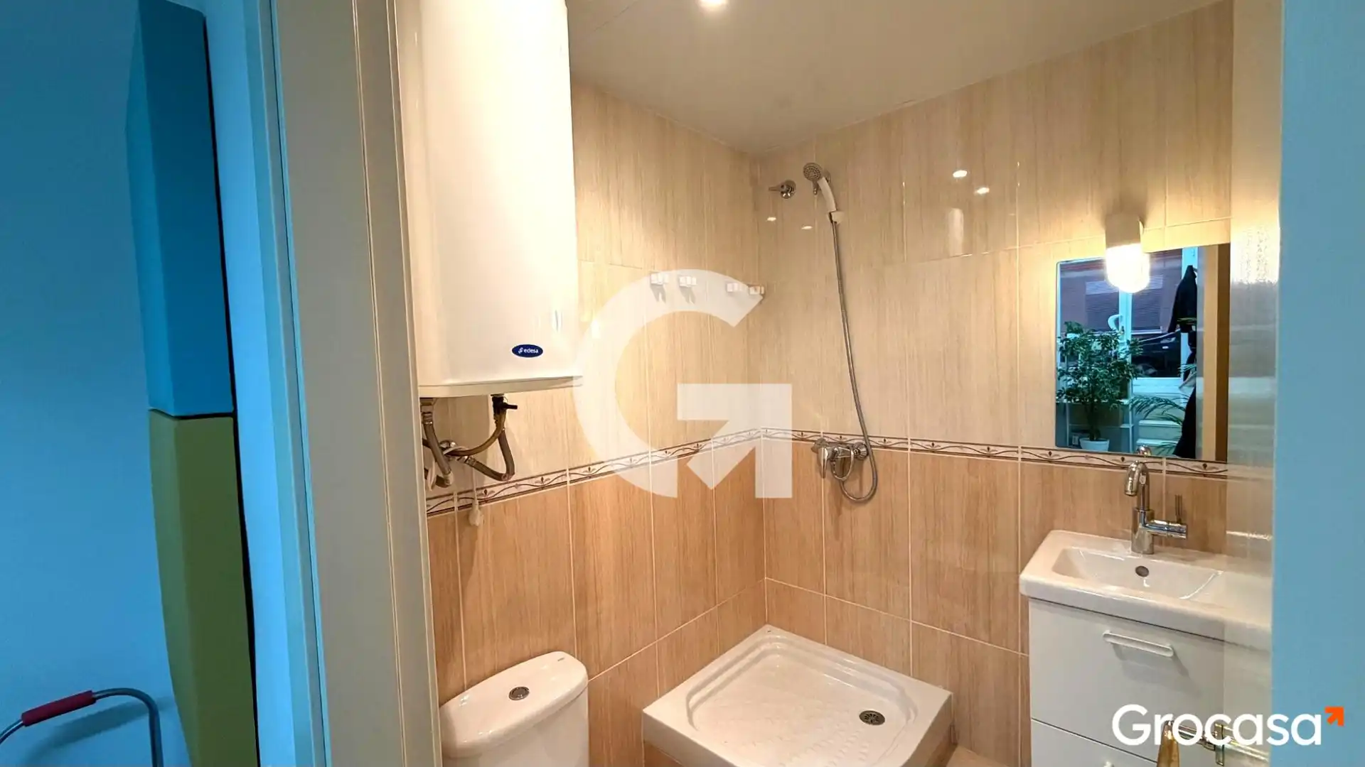 Bathroom of Commercial properties for sale in Cornellà de Llobregat  with Air Conditioner
