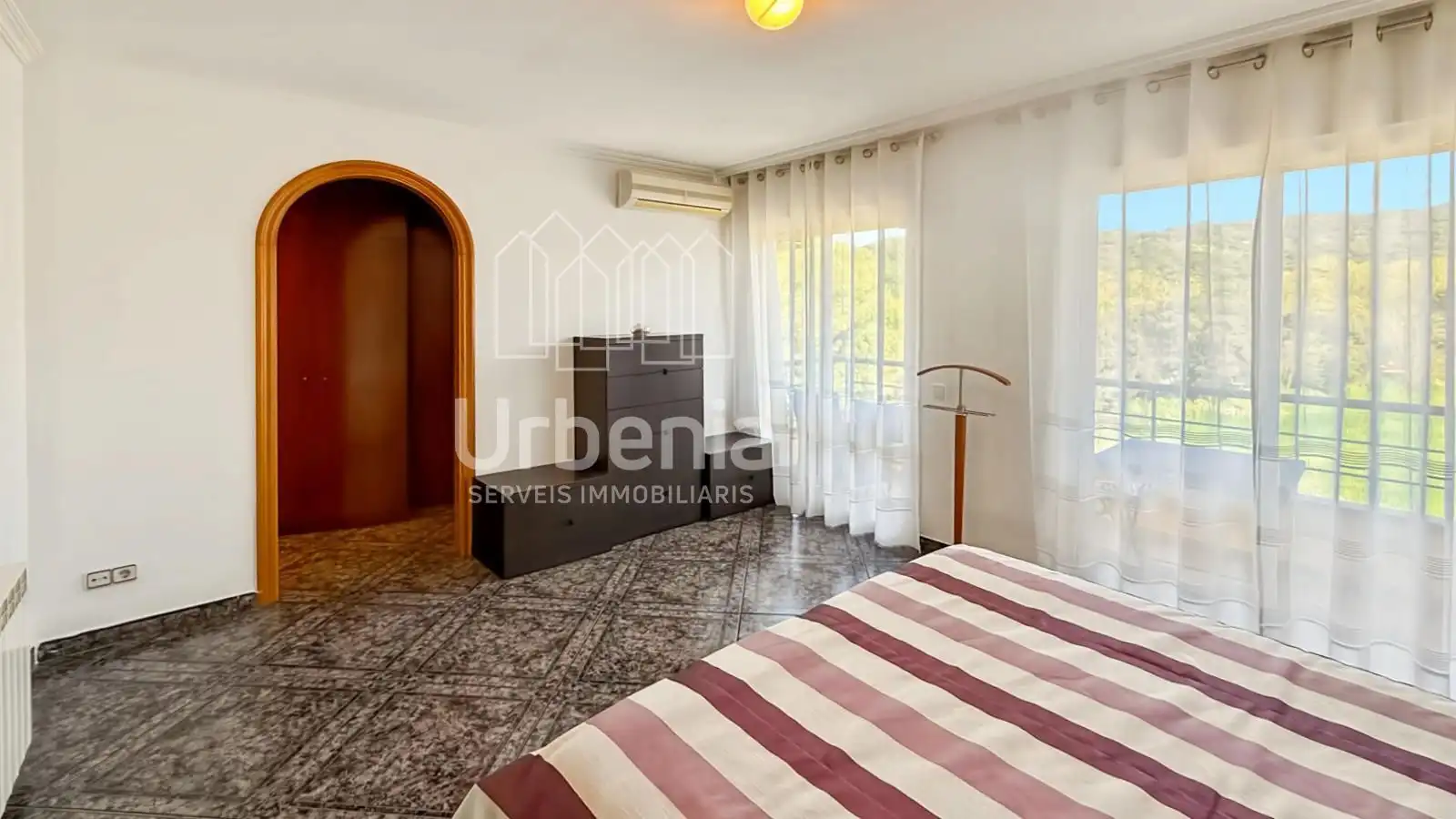 Bedroom of Flat for sale in Sant Cebrià de Vallalta  with Air Conditioner, Heating and Terrace