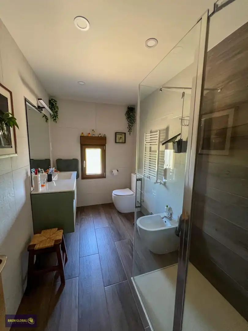 Baño de Casa o chalet en venta en Buitrago del Lozoya con Calefacción, Jardín privado y Terraza