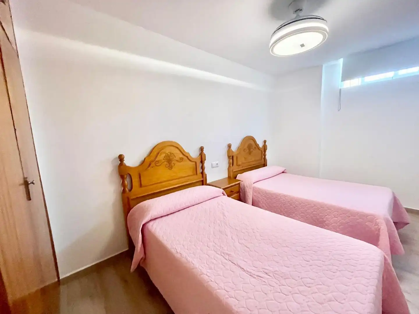 Schlafzimmer von Erdgeschoss zum Verkauf in Salobreña mit Möbliert und Gemeinschaftspool