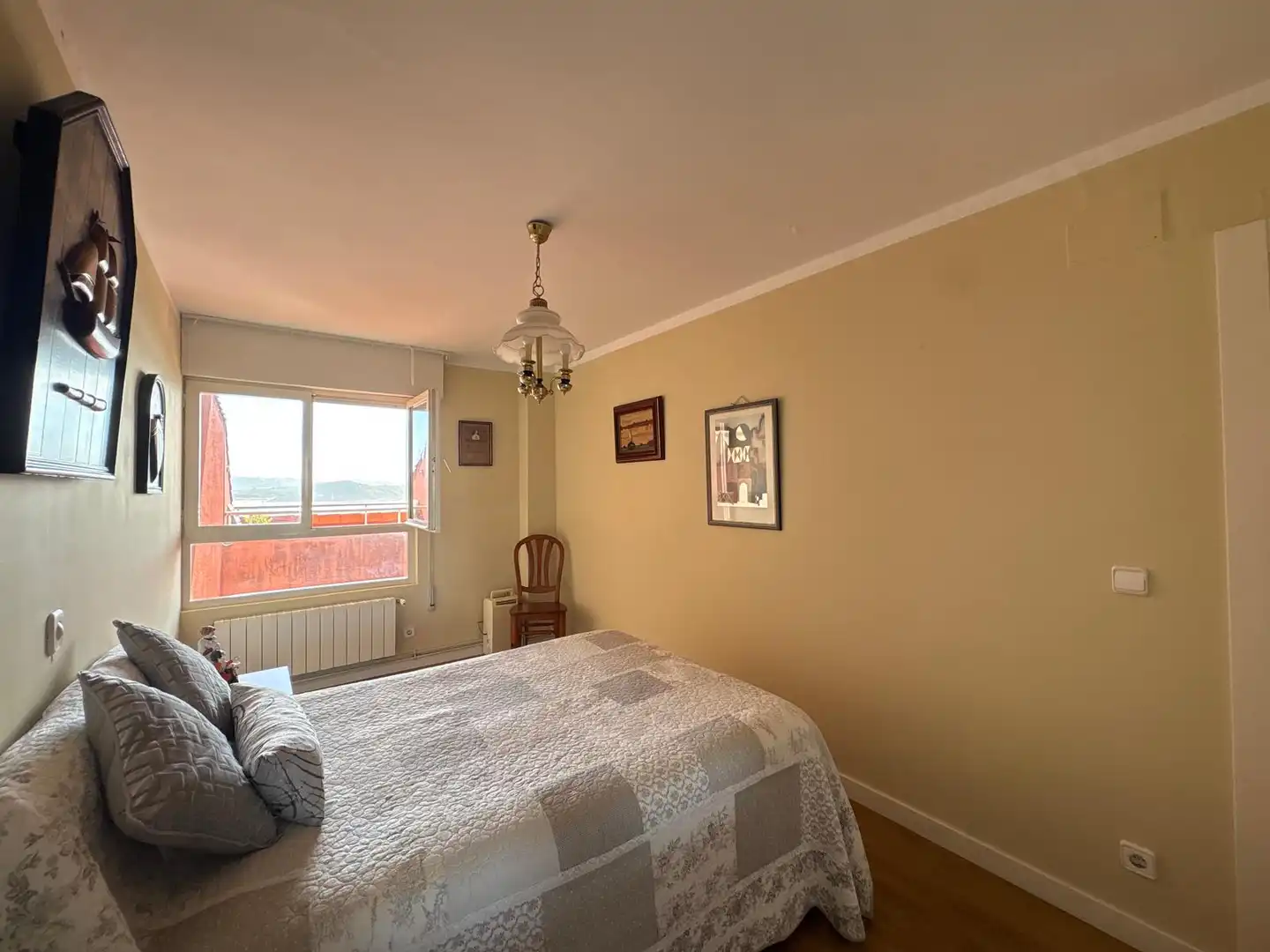 Appartamento con giardino in vendita a Calle de Acacio Gutiérrez 138, imagen 21