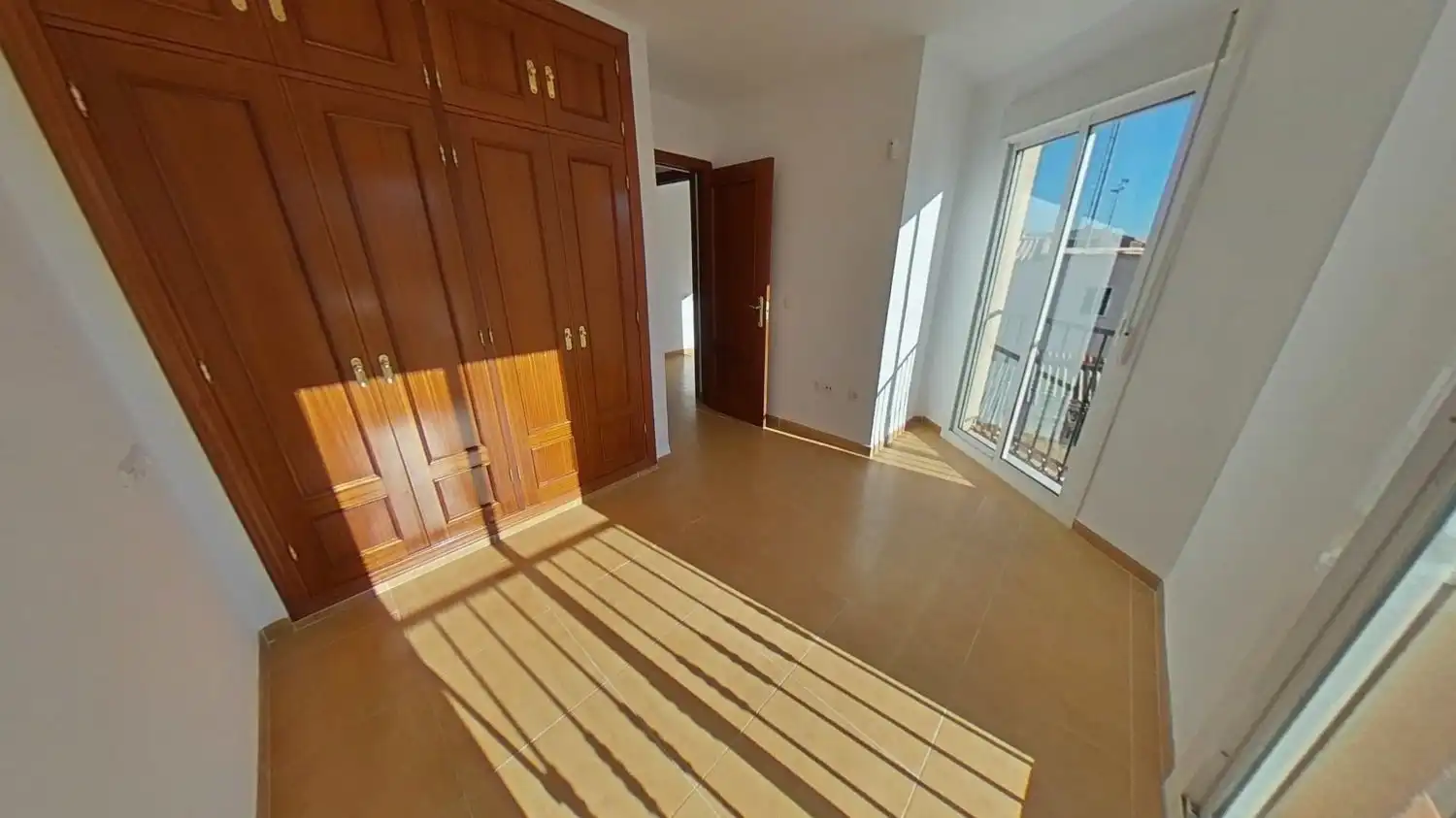 Habitación de Piso en venta en Málaga con Calefacción, Trastero y Balcón