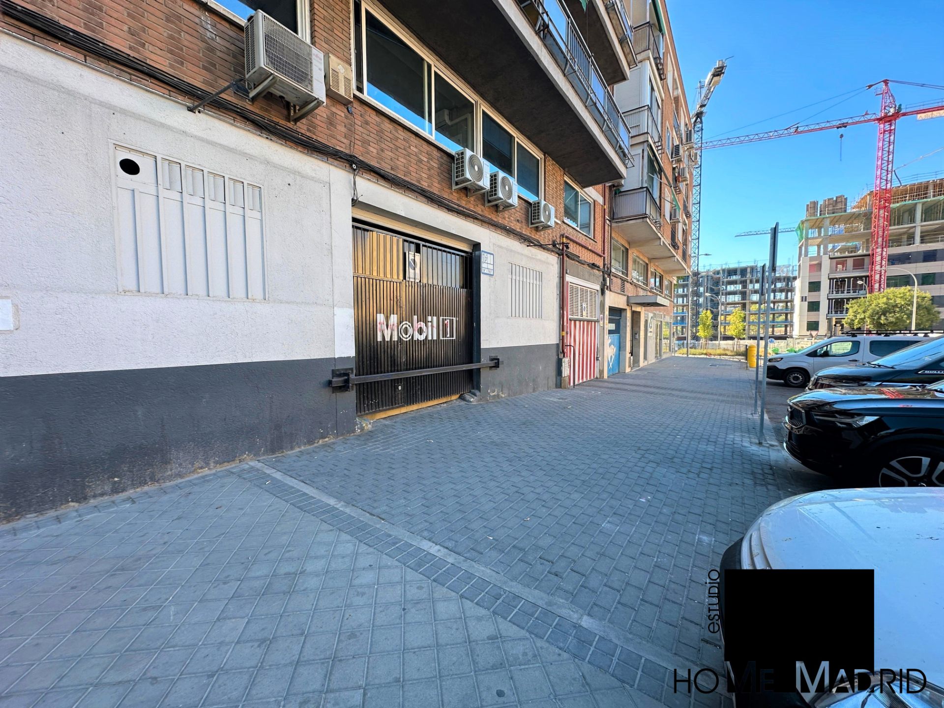 Exterior view of Premises for sale in  Madrid Capital