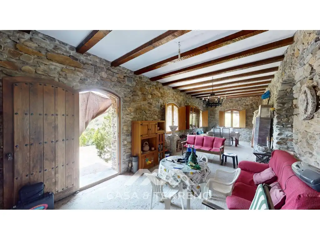 Sala d'estar de Casa o xalet en venda en Moclinejo amb Piscina