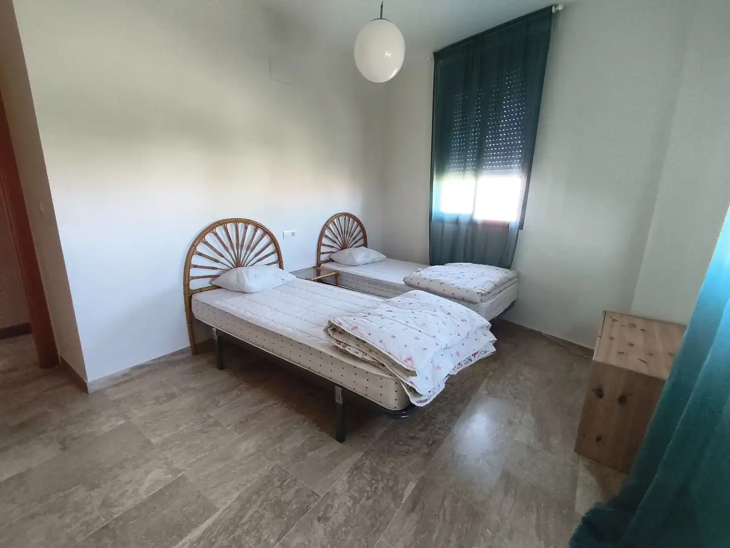Habitación de Piso de alquiler en Aljaraque con Aire acondicionado y Amueblado