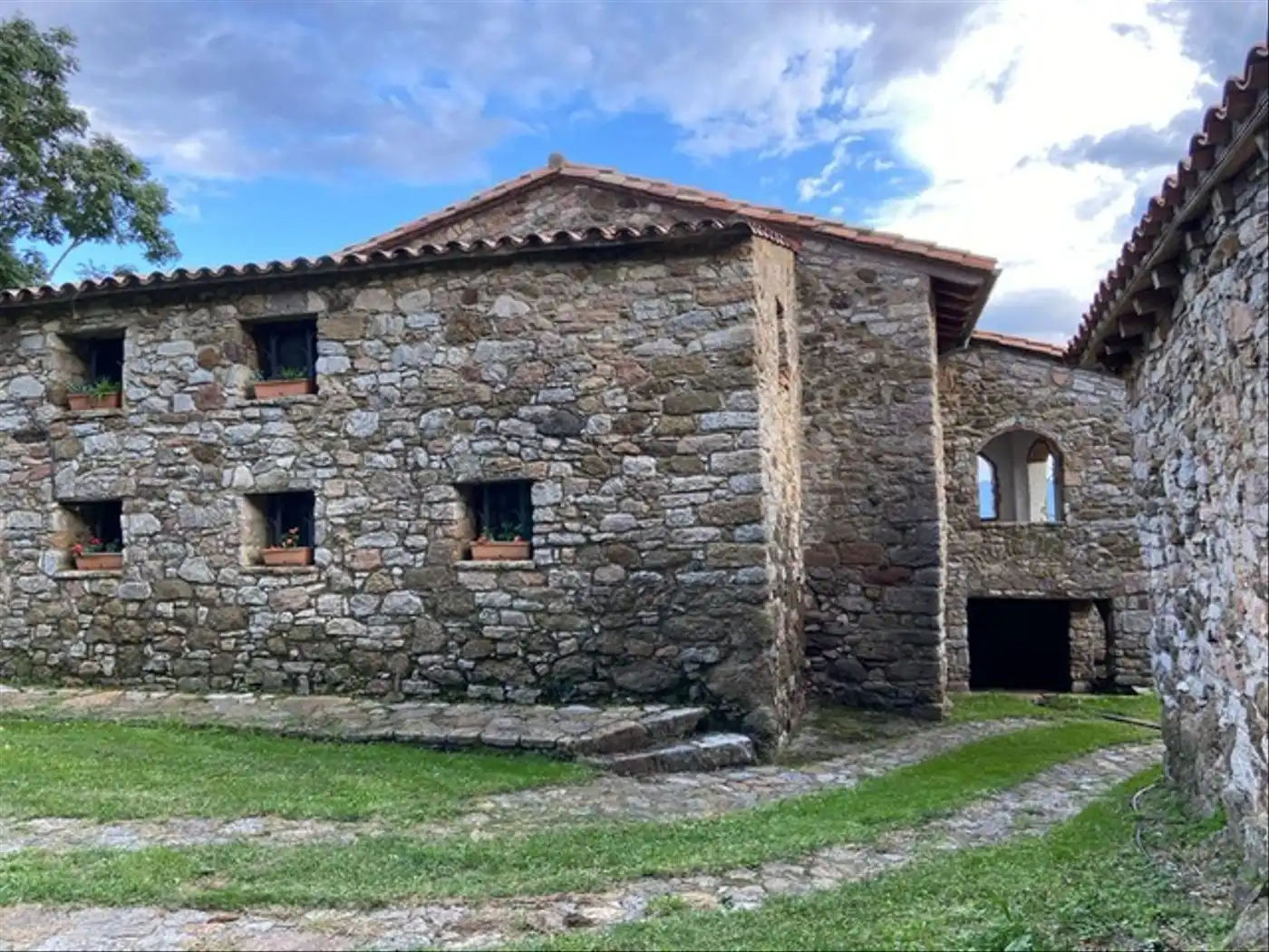 Exterior view of Houses for sale in Ogassa