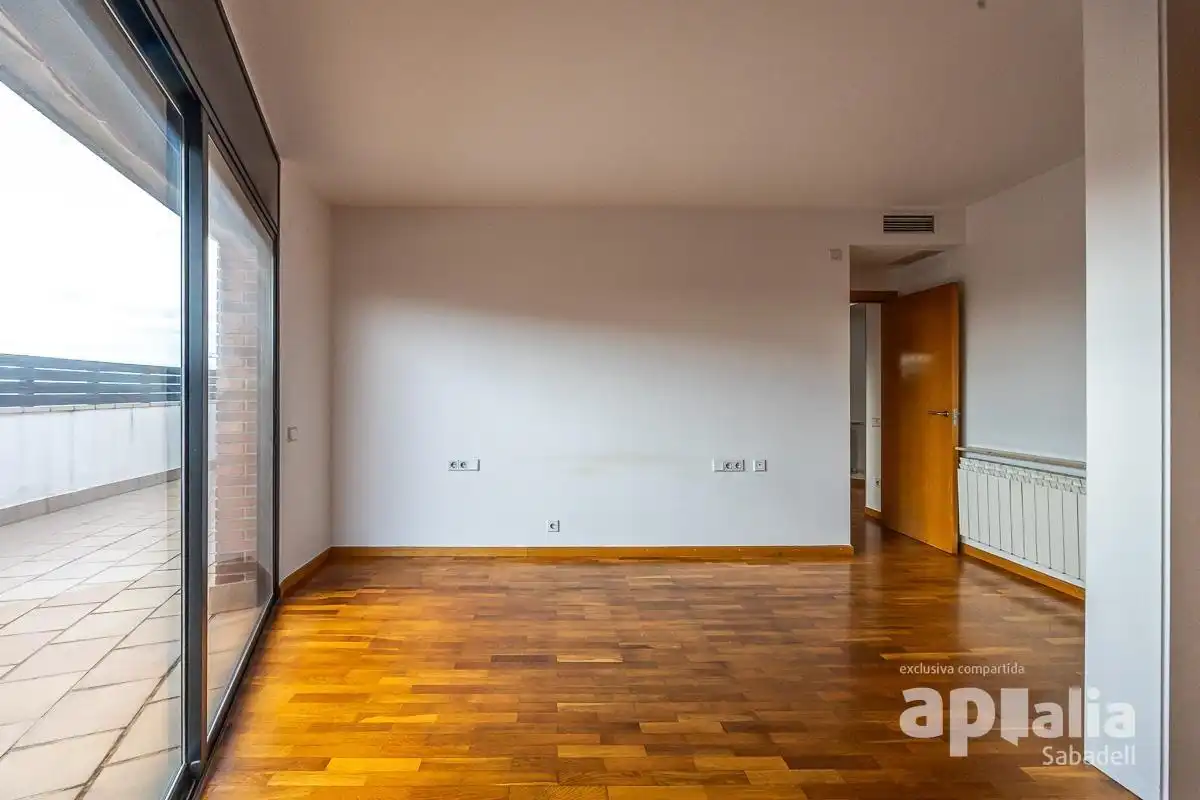 Sala d'estar de Àtic en venda en Centre - Sant Oleguer