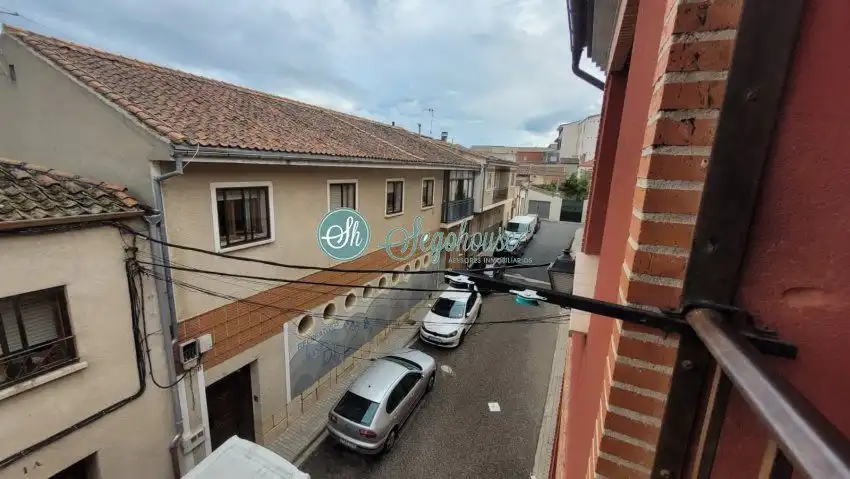 Vista exterior de Piso en venta en Cantimpalos con Calefacción