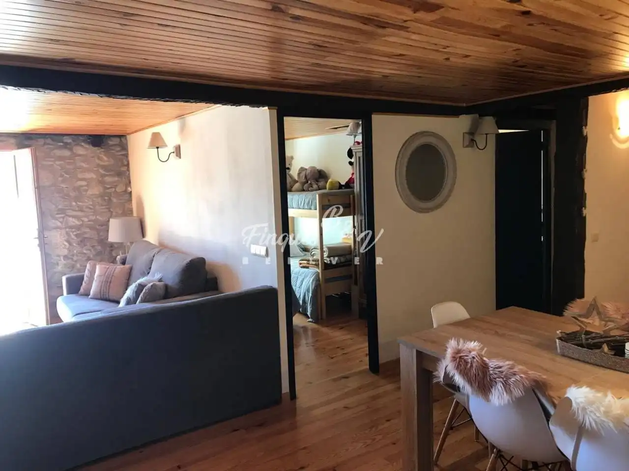 Living room of Flat for sale in Bourg - Madame  with Heating, Parquet flooring and Furnished