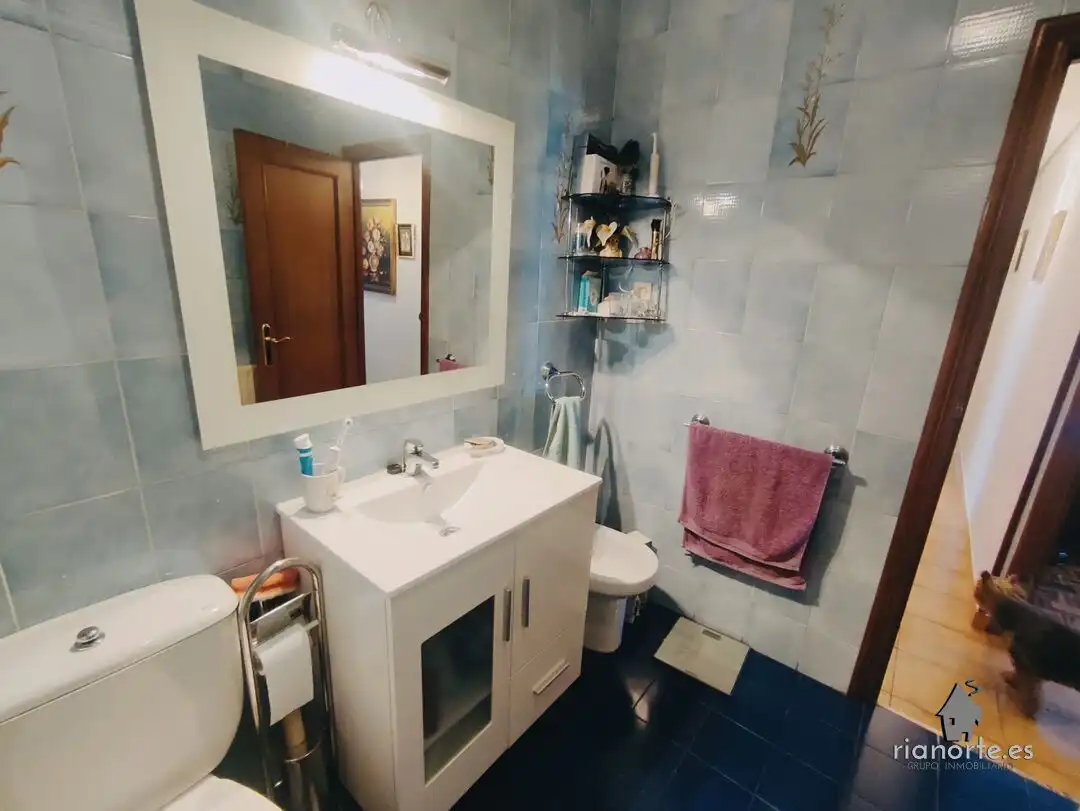 Bathroom of Flat for sale in Laviana  with Heating, Terrace and Storage room