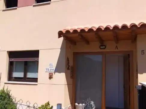 Adossat amb jardí en venda a Nieves González 5 A
