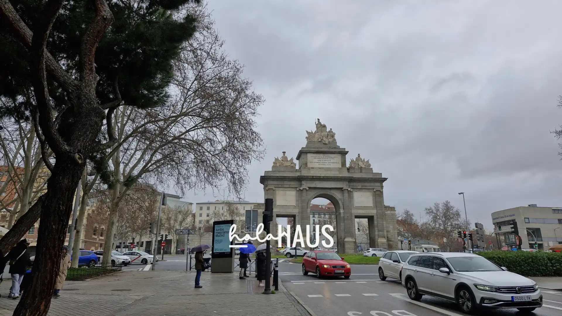 Außenansicht von Fabrikhallen zum Verkauf in Madrid