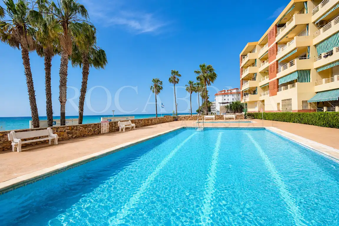 Piscina de Apartamento en venta en La Ràpita con Aire acondicionado, Calefacción y Terraza
