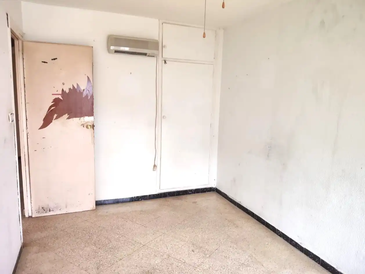 Habitación de Piso en venta en Sevilla con Aire acondicionado y Balcón